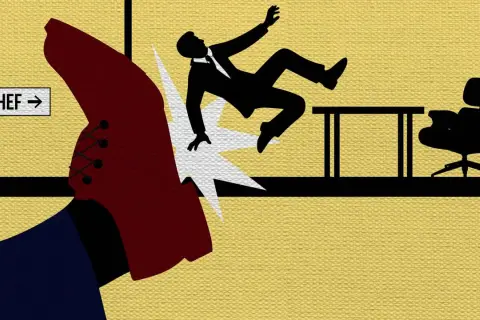 En chef sparkas ut ur kontoret. Kanske en gratis ledarskapsutbildning hade kunnat förhindra detta?
